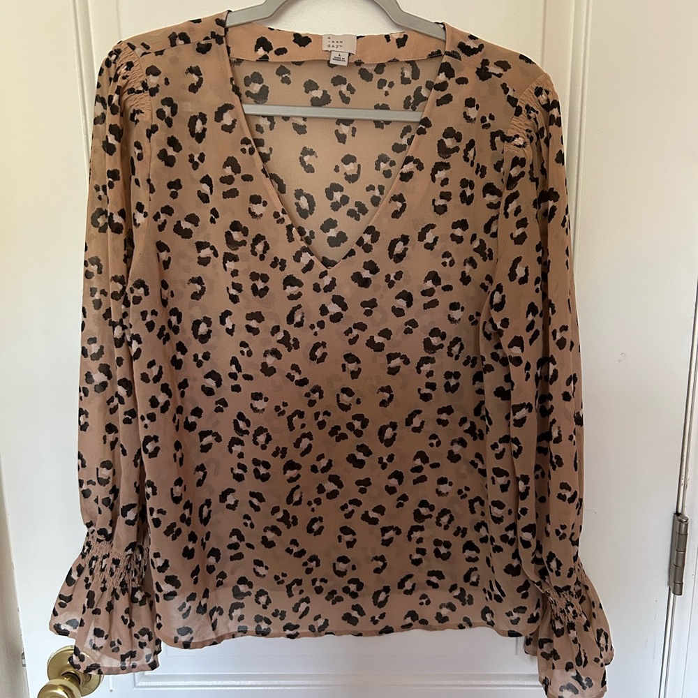 A New Day Animal Print V-Neck Blouse L